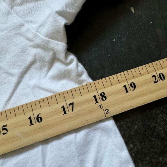 Uniqlo x Pokémon Men’s Short Sleeve T-Shirt White Color Size Small Anime Style - Picture 10 of 14